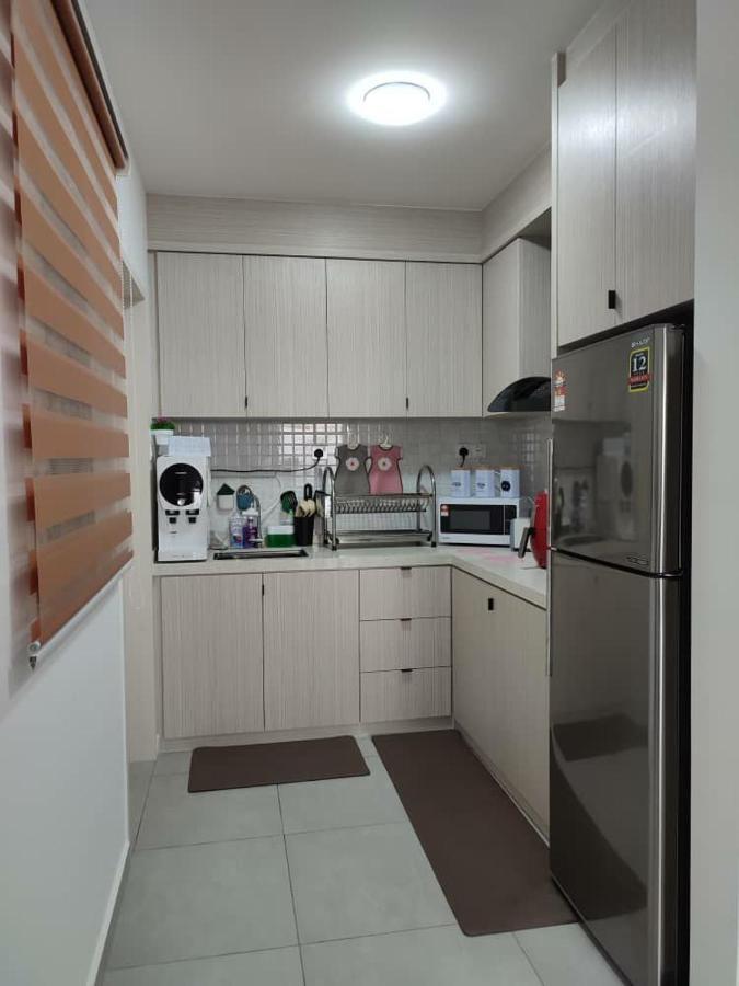 The Quartz 3 Bedroom Apartment With Fully Furnish And Fully Aircond, Infinity Pool, Corner Lot With Seaview And City View Centre Of Malacca City Tranquerah Εξωτερικό φωτογραφία